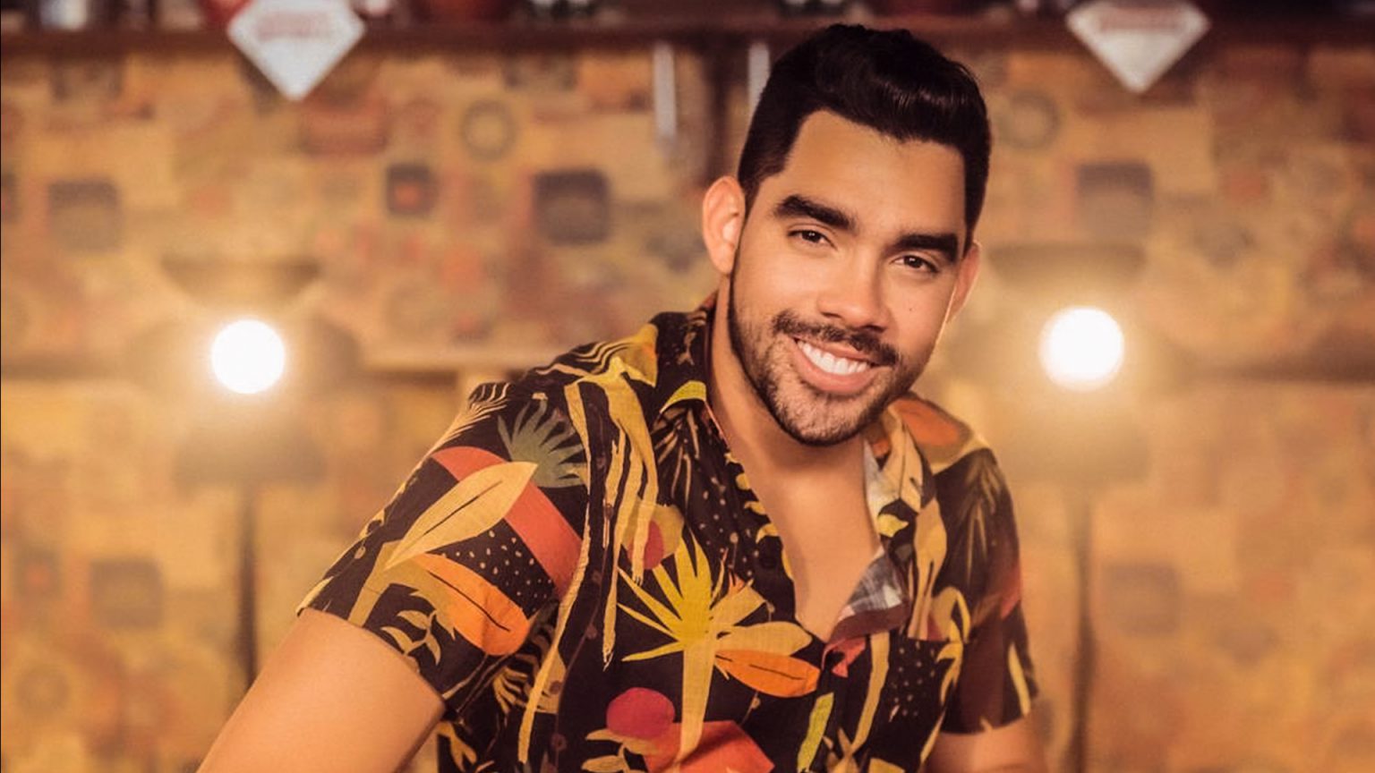 CANTOR GABRIEL DINIZ FALECEU NUM ACIDENTE DE AVIÃO