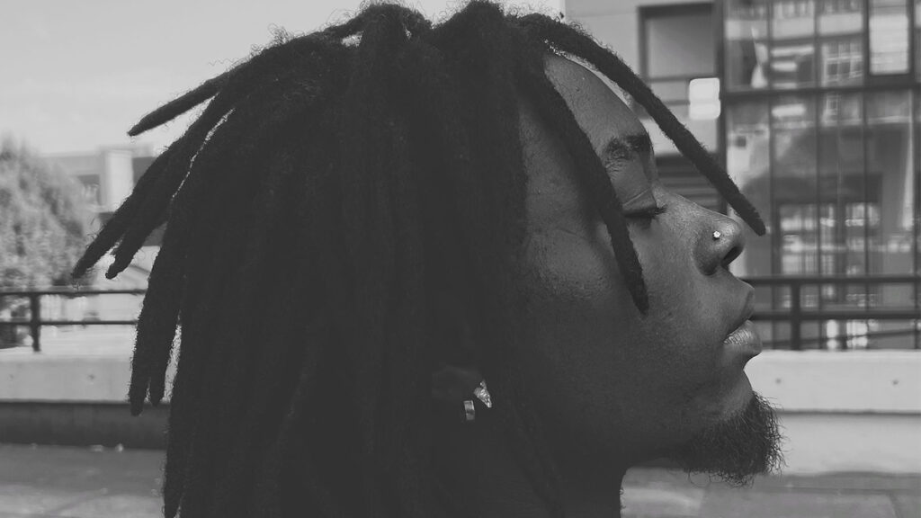 GODIE SERENA: ARTE, DIVERSÃO E LIBERDADE